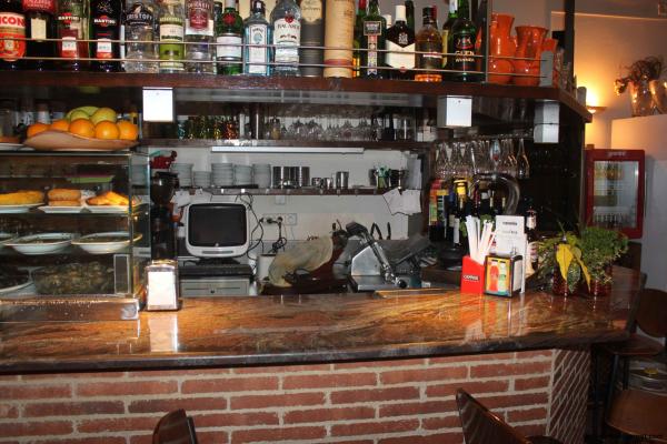 Fantàstic bar-restaurant al costat del Passeig del Mar