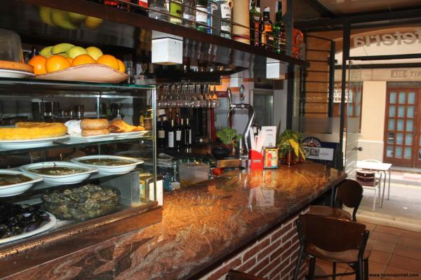 Fantàstic bar-restaurant al costat del Passeig del Mar