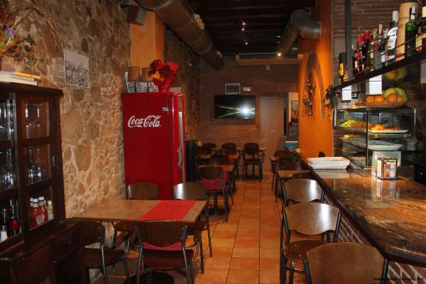 Fantàstic bar-restaurant al costat del Passeig del Mar