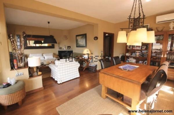 Very charming property located in rosamar