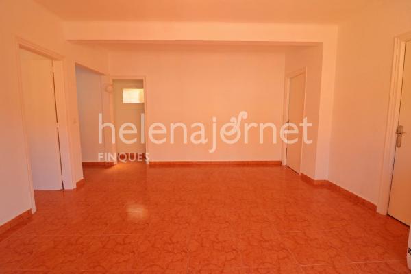 Apartament de 3 dormitoris ubicat al centre de sant feliu de guíxols