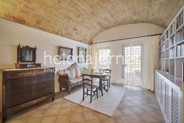 Farmhouse in Llagostera