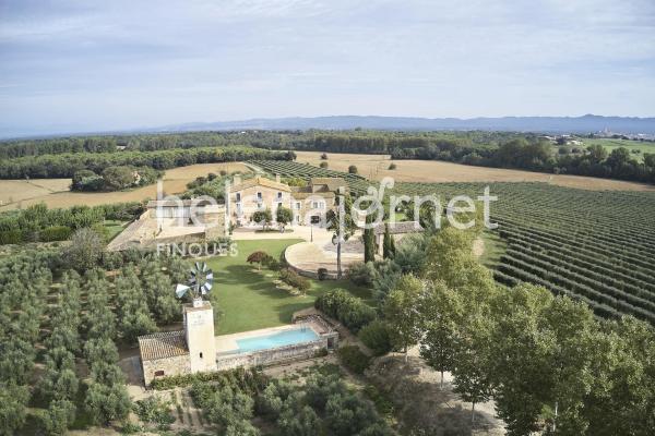 Masia a Llagostera