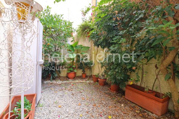 Acollidor apartament en planta baixa a 15 minuts a peu del centre