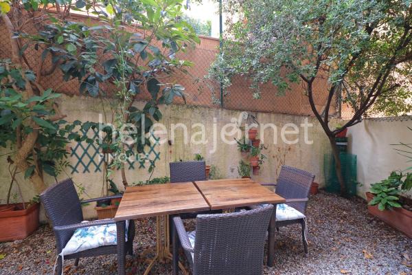 Acollidor apartament en planta baixa a 15 minuts a peu del centre
