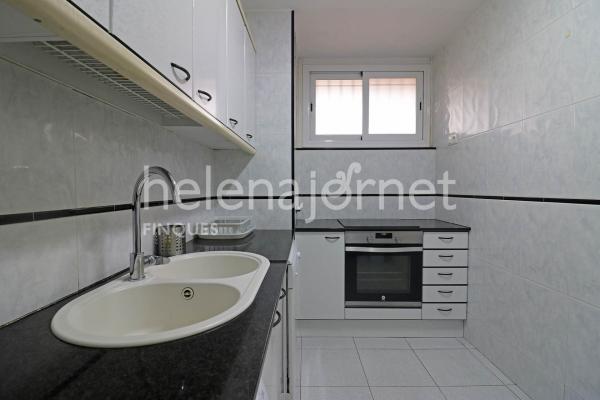 Meravellós apartament de temporada amb piscina comunitària a Platja d’Aro