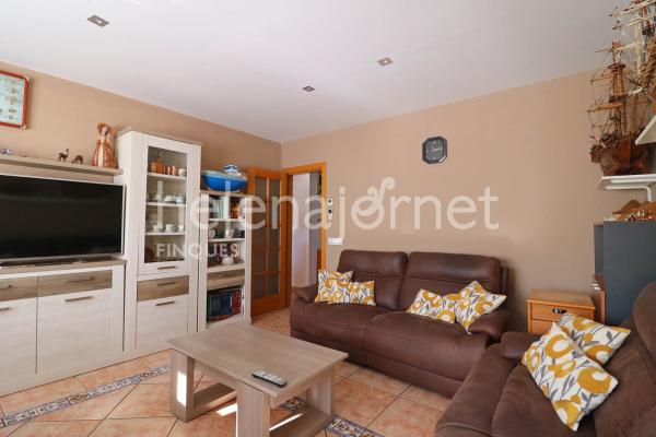 Fantàstic apartament en una zona tranquil·la de sant feliu de guíxols