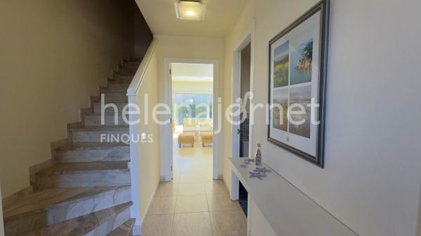 Exclusiva casa adossada de lloguer anual a S'Agaró, a només 400 metres de la platja