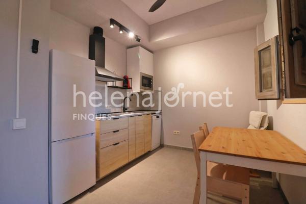 Acollidor loft de 40 m2 amb piscina comunitària