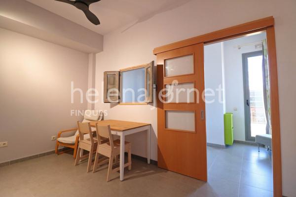 Acollidor loft de 40 m2 amb piscina comunitària