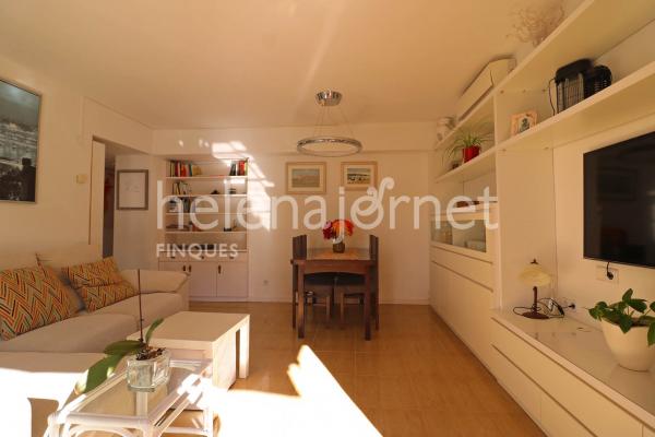 Cozy Apartment with Terrace and Tourist License in Platja d’Aro