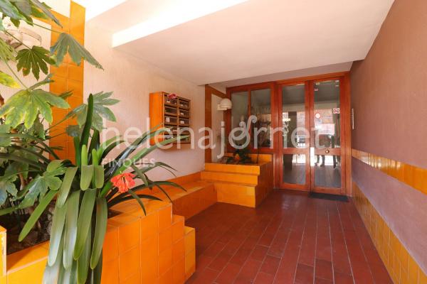 Acollidor pis a la zona del Monestir de Sant Feliu de Guíxols