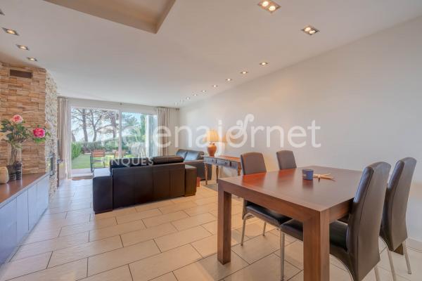 Casa amb encant i vistes obertes al mar en un entorn tranquil de Sant Feliu de Guíxols