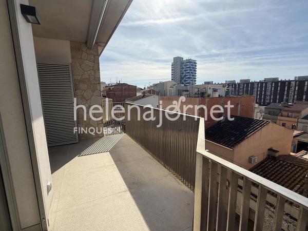 Exclusiu pis d’obra nova amb Terrassa, pàrquing i traster molt a prop de la platja de Palamós