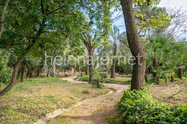 Emblemàtica vil·la modernista construïda per l’arquitecte Josep Goday a primera línia de la Platja de Sant Pol