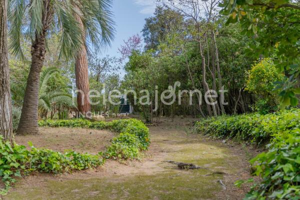 Emblemàtica vil·la modernista construïda per l’arquitecte Josep Goday a primera línia de la Platja de Sant Pol