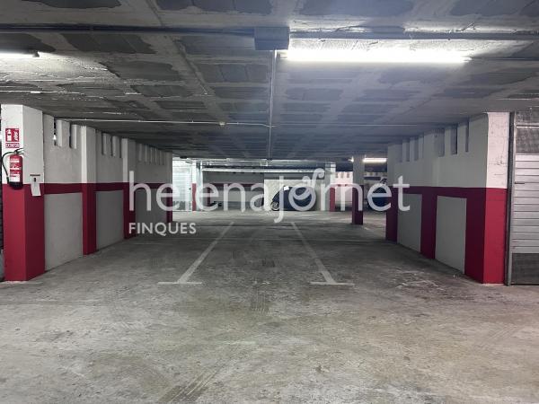 Aparcaments de lloguer al edifici “Les Sureres”, a Sant Antoni de Calonge