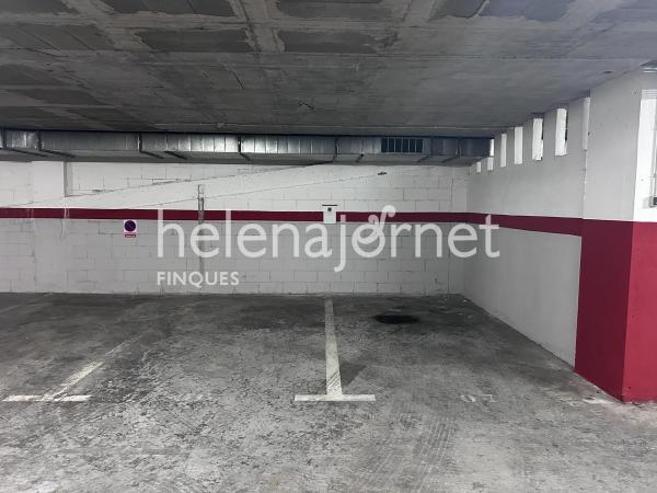 Aparcaments de lloguer al edifici “Les Sureres”, a Sant Antoni de Calonge