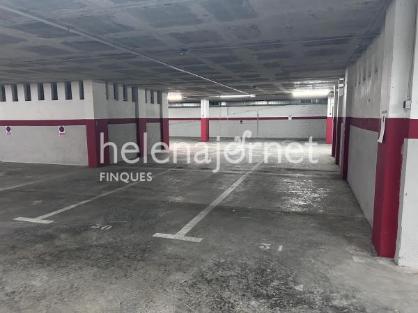 Aparcaments de lloguer al edifici “Les Sureres”, a Sant Antoni de Calonge