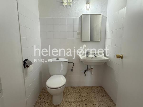 Local comercial a Sant Feliu de Guíxols