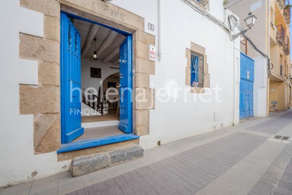 Magnífica Casa de Poble amb Encant al Centre de Tossa de Mar