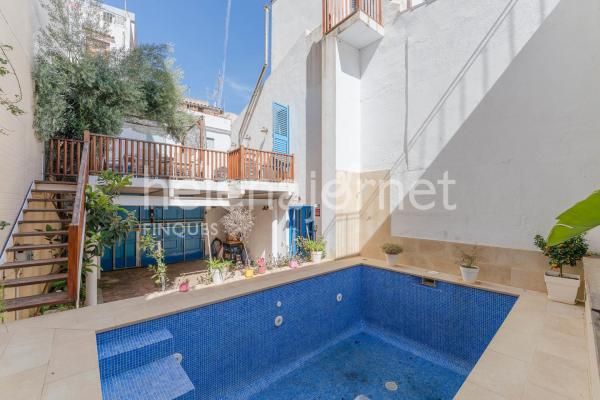 Casa adossada a Tossa de mar
