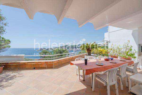 Apartament exclusiu amb vistes espectaculars al mar i al port de Sant Feliu de Guíxols