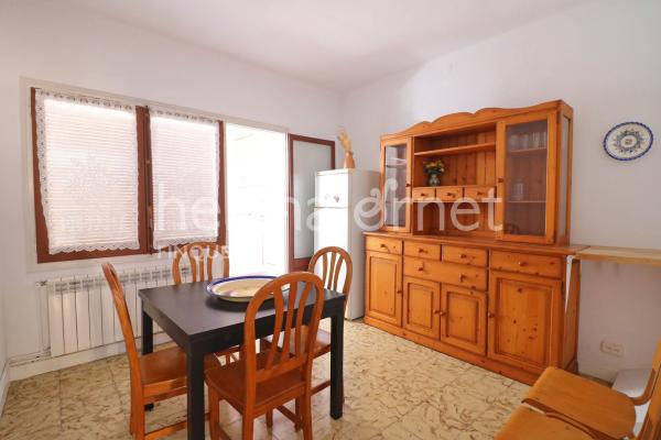 Acollidora casa de poble molt ben ubicada al centre de Sant Feliu de Guíxols