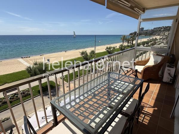 Fantàstic apartament a tocar del mar a Sant Antoni de Calonge – (modalitat: lloguer temporal per a 1 any)