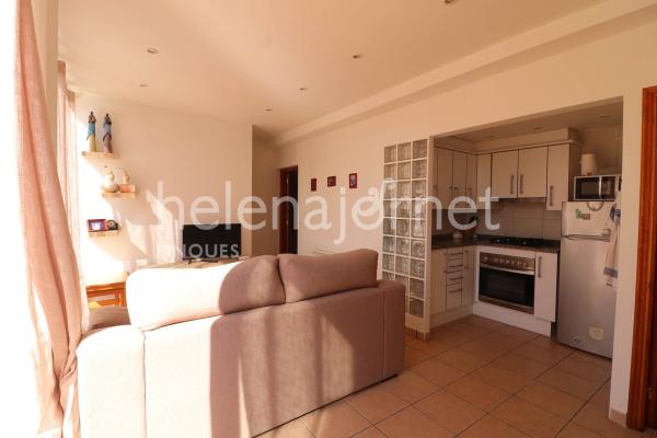 Apartament acollidor i lluminós  amb una gran terrassa al centre de Sant Feliu de Guíxols