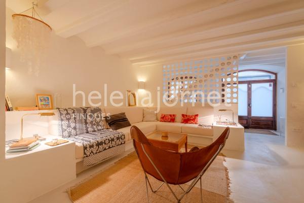 Magnificent Character Property with Mediterranean Style in the Heart of Sant Feliu de Guíxols