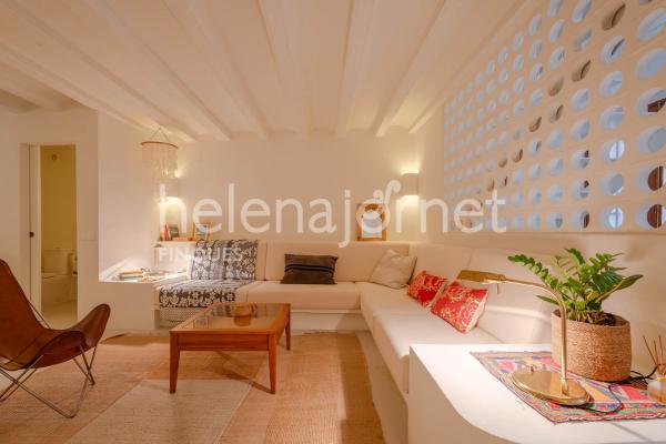 Magnificent Character Property with Mediterranean Style in the Heart of Sant Feliu de Guíxols
