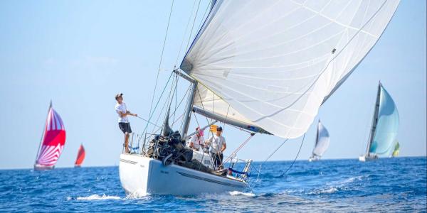 Helena Jornet Finques patrocina la 50a edició de la Guíxols Medes