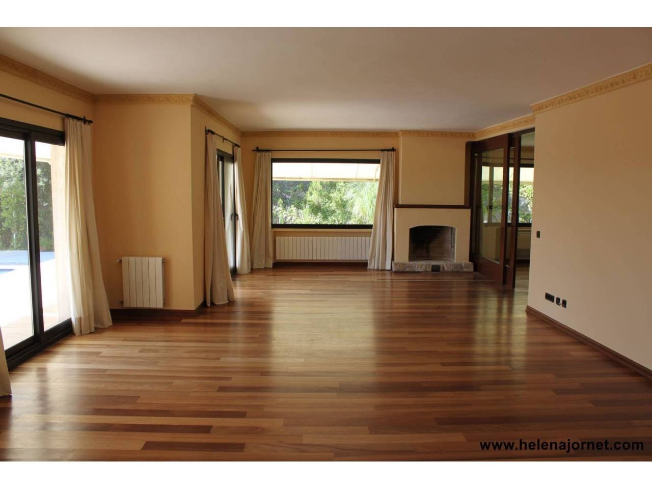 House with a floor in Costabrava Golf area. - 151
