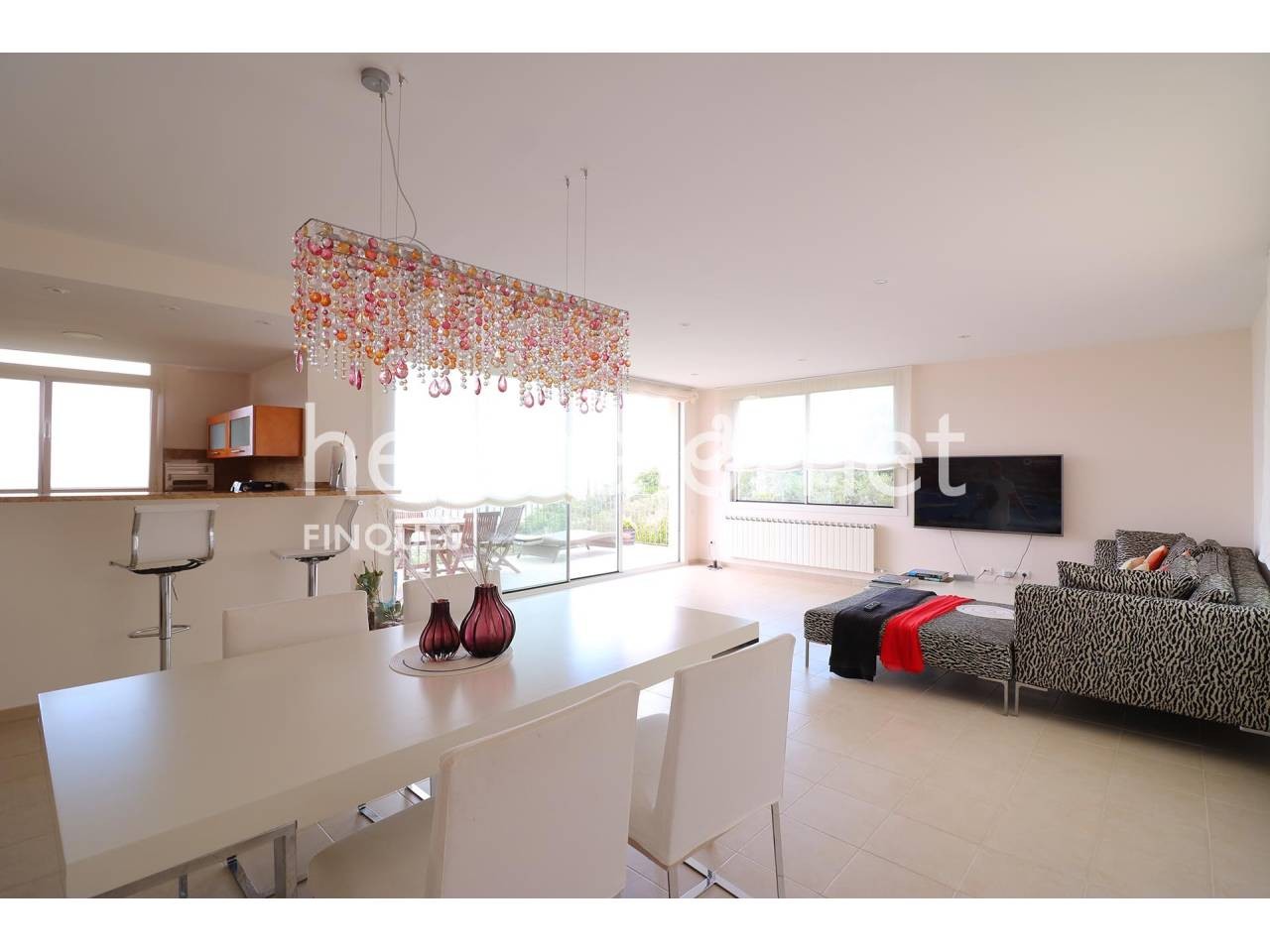 House with a beautiful garden and a pool in the Mas Nou residential area - 1089